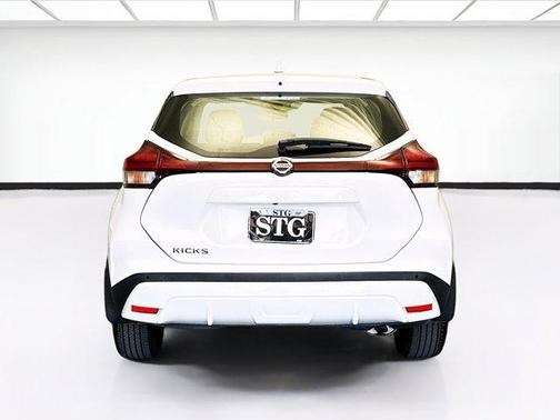 2021 Nissan Kicks S