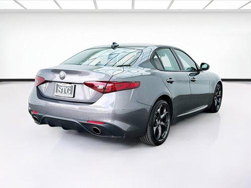 2017 Alfa Romeo Giulia Ti