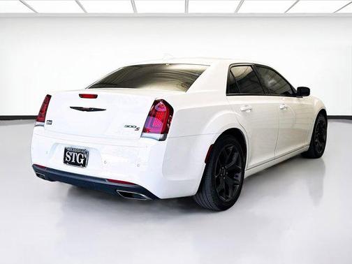 2021 Chrysler 300 S