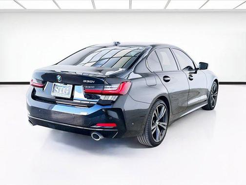 Jet Black 2023 BMW 330 330i