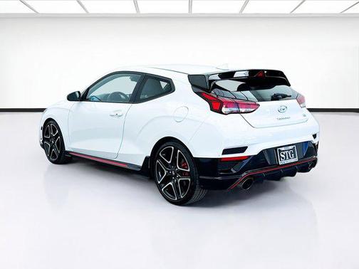 2022 Hyundai Veloster N Base
