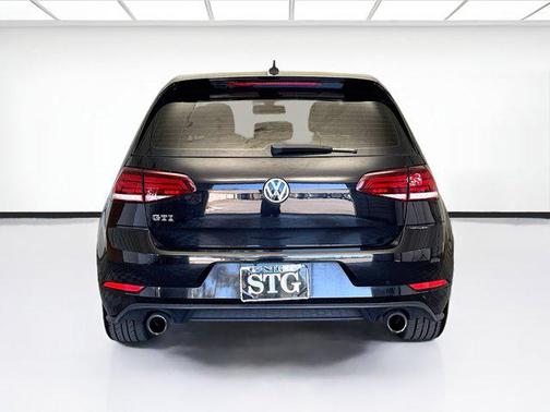 2018 Volkswagen Golf GTI 2.0T S 4-Door