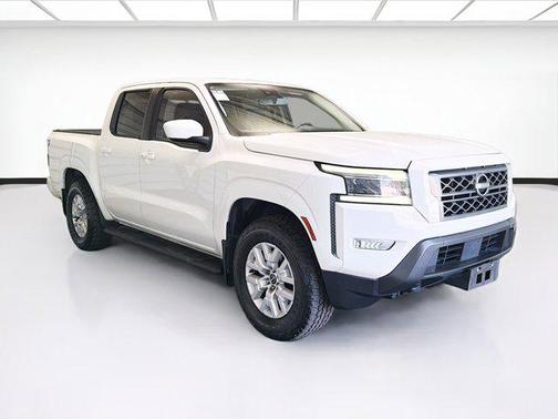 Glacier White 2022 Nissan Frontier SV