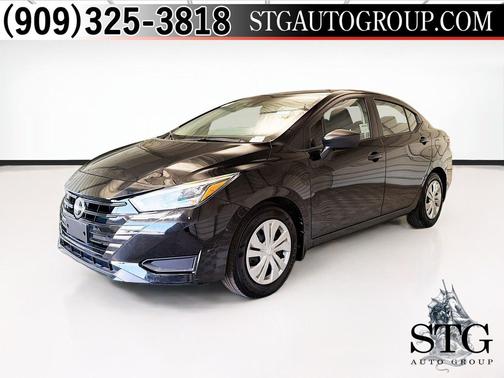 Super Black Metallic 2025 Nissan Versa 1.6 S