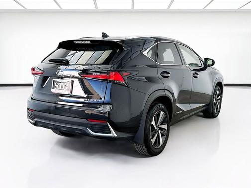 Caviar 2020 Lexus NX 300h Base