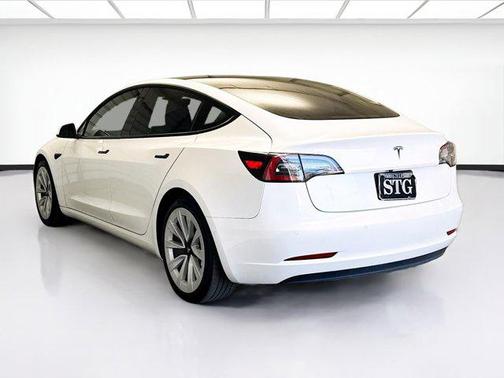 2021 Tesla Model 3 Standard Range Plus