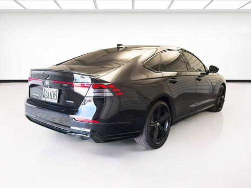 Crystal Black Pearl 2025 Honda Accord Hybrid Sport-L