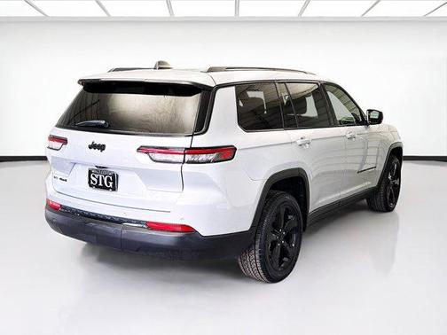 2022 Jeep Grand Cherokee L Altitude
