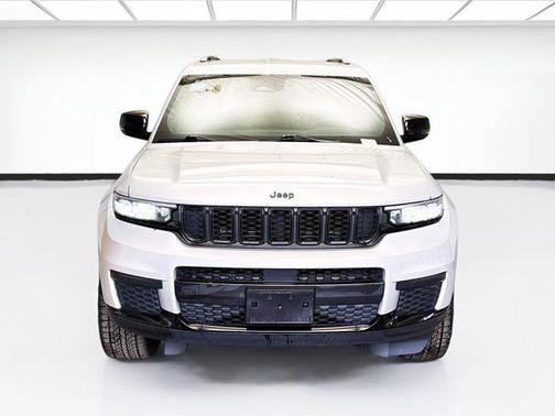 2022 Jeep Grand Cherokee L Altitude