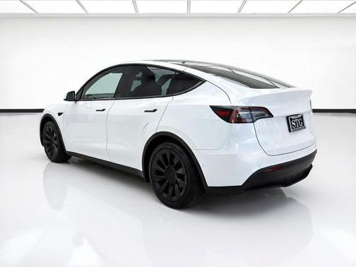 2022 Tesla Model Y Long Range Dual Motor All-Wheel Drive