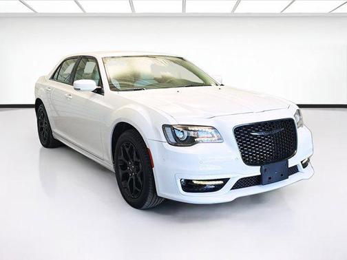 2023 Chrysler 300 Touring