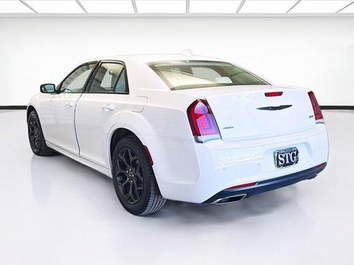 2023 Chrysler 300 Touring