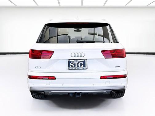 Glacier White 2018 Audi Q7 3.0T Premium Plus
