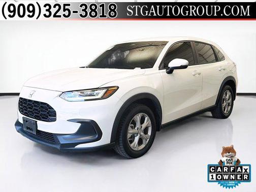 Platinum White Pearl 2023 Honda HR-V LX