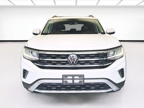Pure White 2023 Volkswagen Atlas 2.0T SE w/Technology