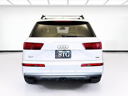 2019 Audi Q7 45 Premium Plus