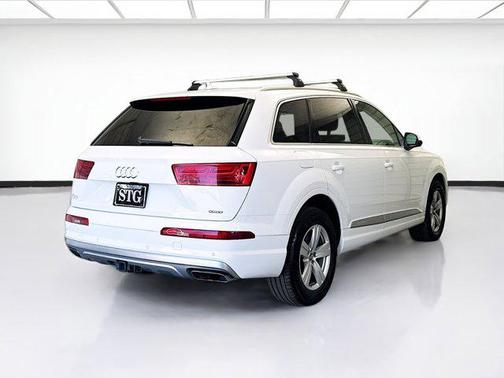 2019 Audi Q7 45 Premium Plus
