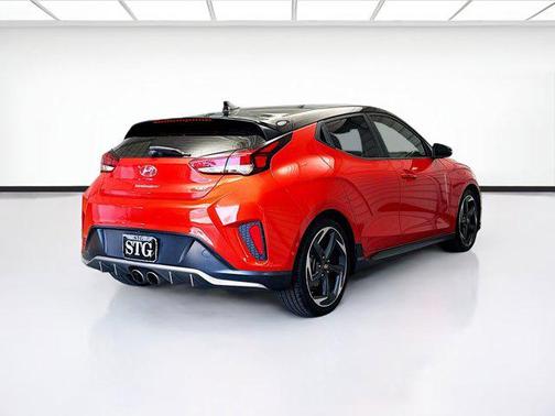 2019 Hyundai Veloster Base