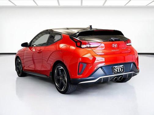 2019 Hyundai Veloster Base