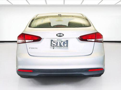 Silky Silver 2018 Kia Forte LX