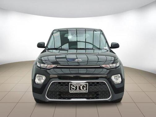 Photo 3 of 27 of 2021 Kia Soul S