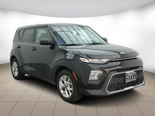 Photo 4 of 27 of 2021 Kia Soul S
