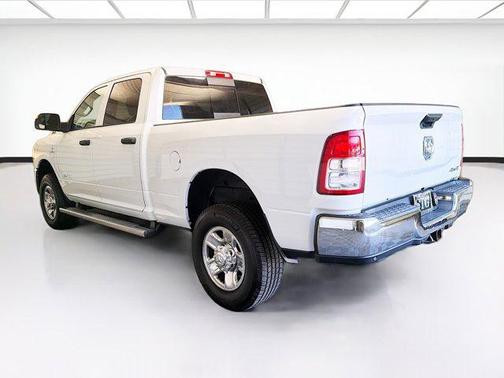 2020 RAM 2500 Tradesman Crew Cab 4x4 6'4' Box