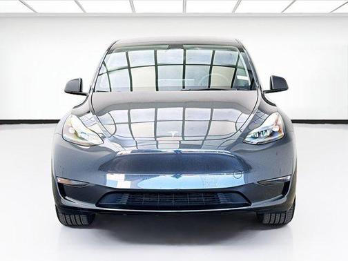 2025 Tesla Model Y Long Range Dual Motor Rear-Wheel Drive