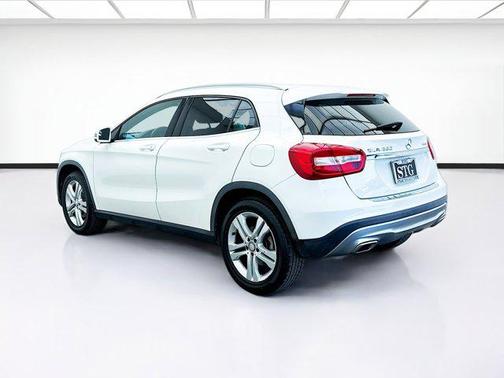 2016 Mercedes-Benz GLA-Class 4MATIC