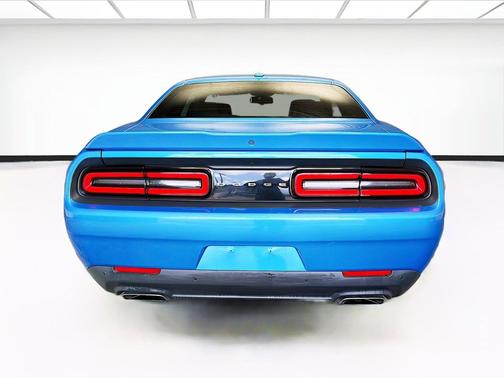 B5 Blue Pearl Coat 2015 Dodge Challenger R/T Plus