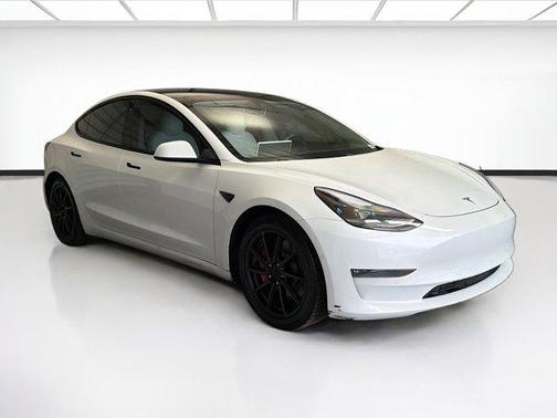 Pearl White Multi-Coat 2021 Tesla Model 3 Performance