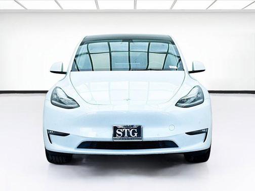 2021 Tesla Model Y Standard Range Rear-Wheel Drive