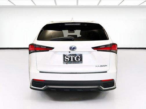 White Pearl 2018 Lexus NX 300h Base