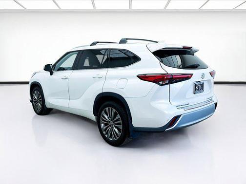 2020 Toyota Highlander Platinum