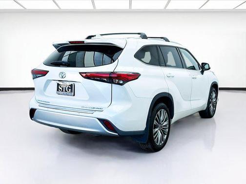 2020 Toyota Highlander Platinum
