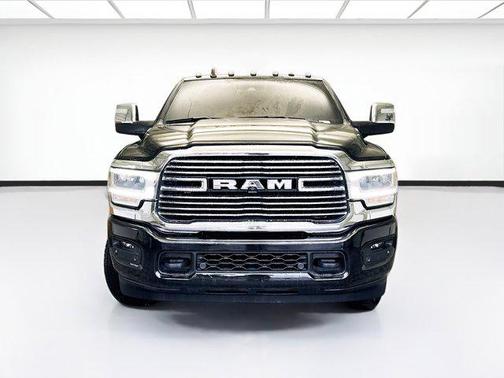 2024 RAM 3500 Laramie Crew Cab 4x4 8' Box