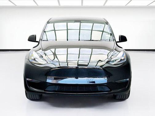 Solid Black 2024 Tesla Model Y Long Range Single Motor Rear-Wheel Drive