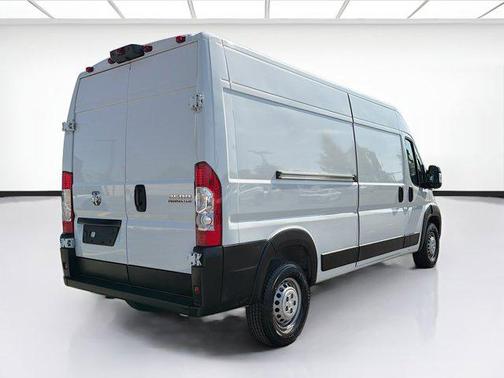 Bright White Clearcoat 2025 RAM ProMaster 2500 Tradesman