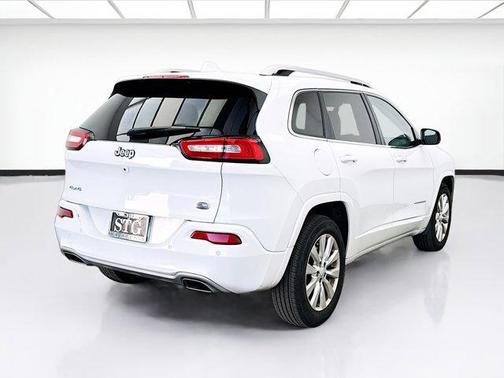 Bright White Clearcoat 2017 Jeep Cherokee Overland