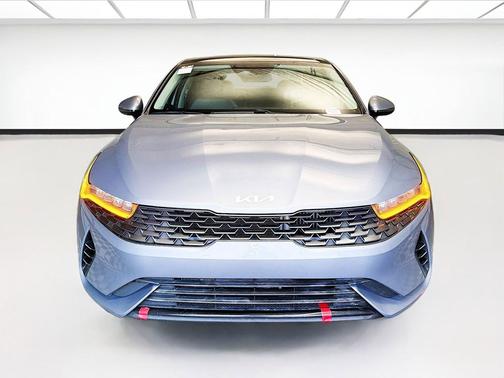 Everlasting Silver 2023 Kia K5 EX