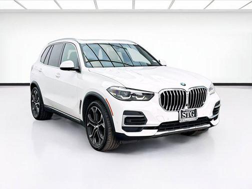 Alpine White 2023 BMW X5 sDrive40i