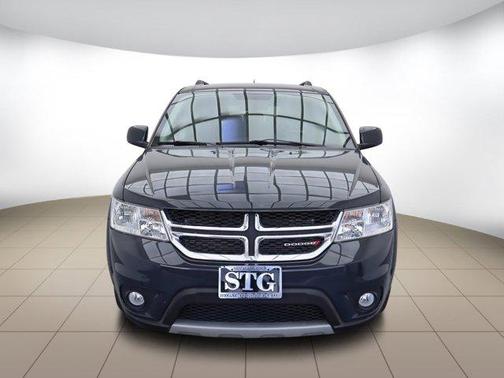 Photo 2 of 25 of 2018 Dodge Journey SXT
