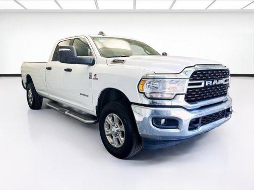 2024 RAM 3500 Big Horn Crew Cab 4x4 8' Box