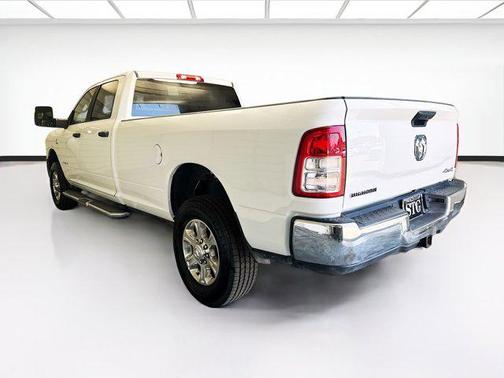 2024 RAM 3500 Big Horn Crew Cab 4x4 8' Box