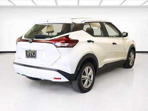 2023 Nissan Kicks S