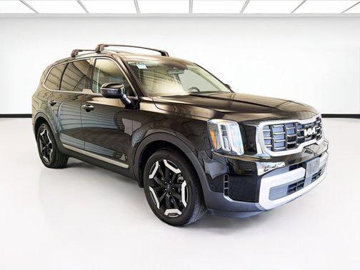 Ebony Black 2024 Kia Telluride S