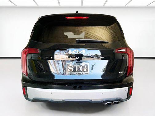 Ebony Black 2024 Kia Telluride S