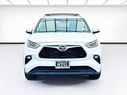 2023 Toyota Highlander Hybrid XLE
