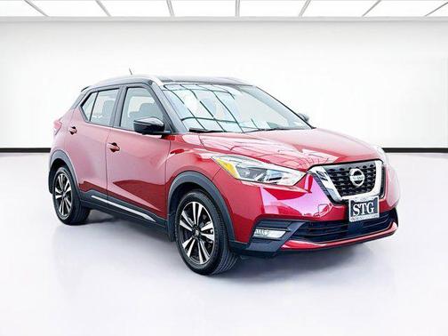 2020 Nissan Kicks SR