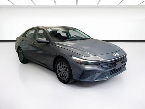 Ecotronic Gray 2024 Hyundai ELANTRA SEL